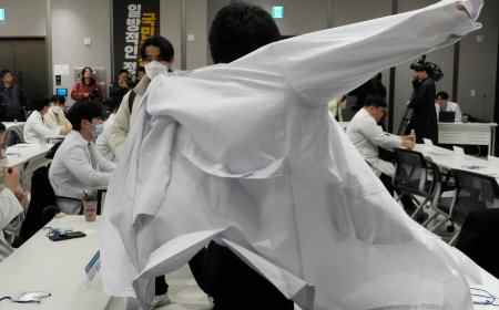 Why Doctors in South Korea Are on Strike