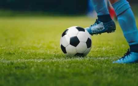 用您的投票選出中超最帥足球員和裁判！