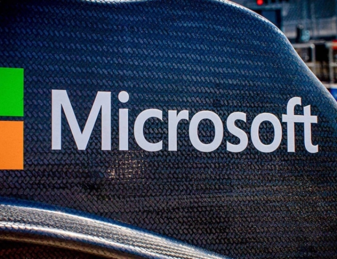 Microsoft, İnternet Hızında %45 Sıçrama: Yeni Hollow-Core Fiber Dönemi